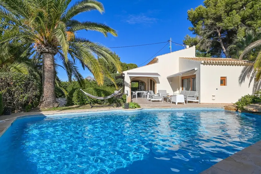 Vackra och komfortabel villa i Javea, Costa Blanca, Spanien  med privat bassäng för 6 personer - Image 1