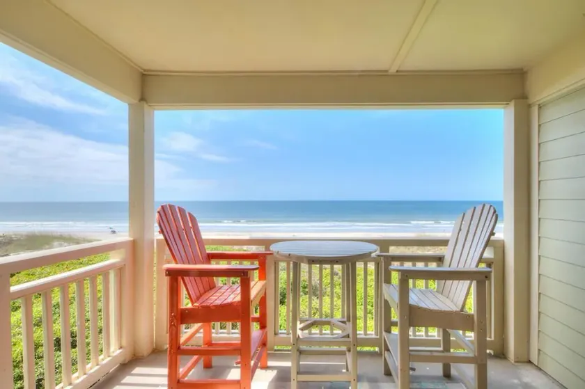 Oak Island Villa 1410 3 Bedrooms 2 Bathrooms Condo - Image 1