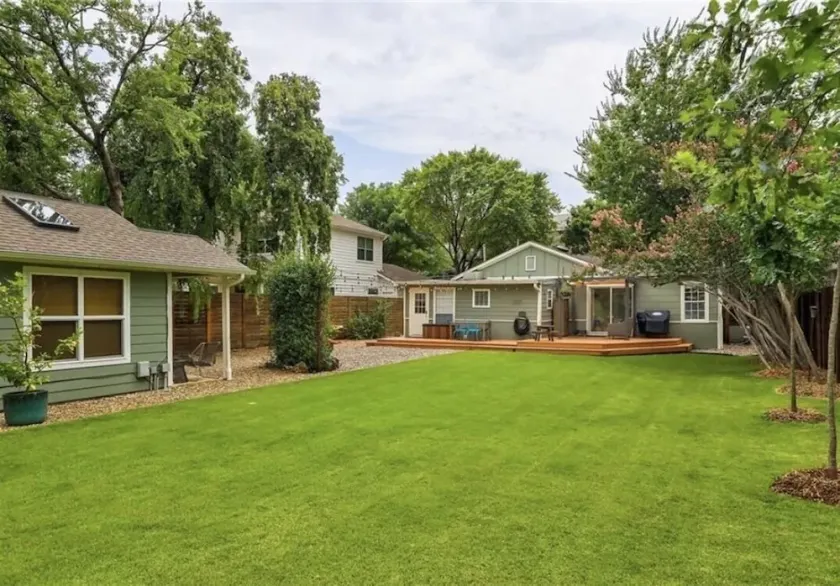 Cozy Multi-Property Bungalow in Central Austin - Cowboy pool - Image 1