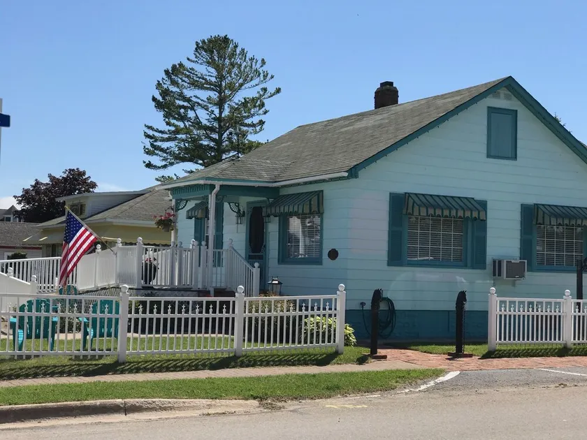 Huron Breeze Cottage - I hjertet af Historic Mackinaw City - Image 1