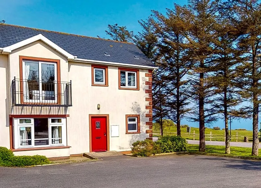 Seacliff Holiday Homes No 8 by Trident Holiday Homes - Image 1