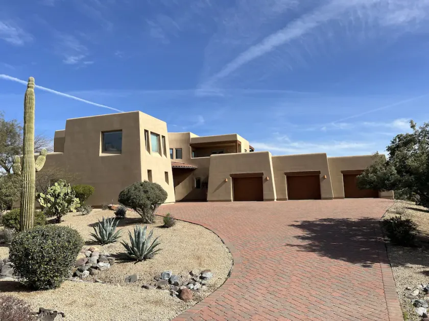 Private Spanish style estate with large terraces and hot tub with expansive pool - Image 1