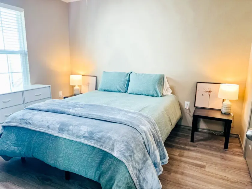 Cozy Comfort 1BR - Renovated, Private, Pet Welcome - Image 1