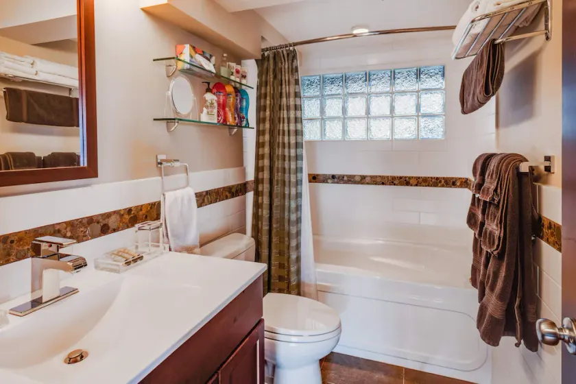 Salish Sea Beach House é o lar de The Solaris Suite Oceanfront alojamento! - Image 1
