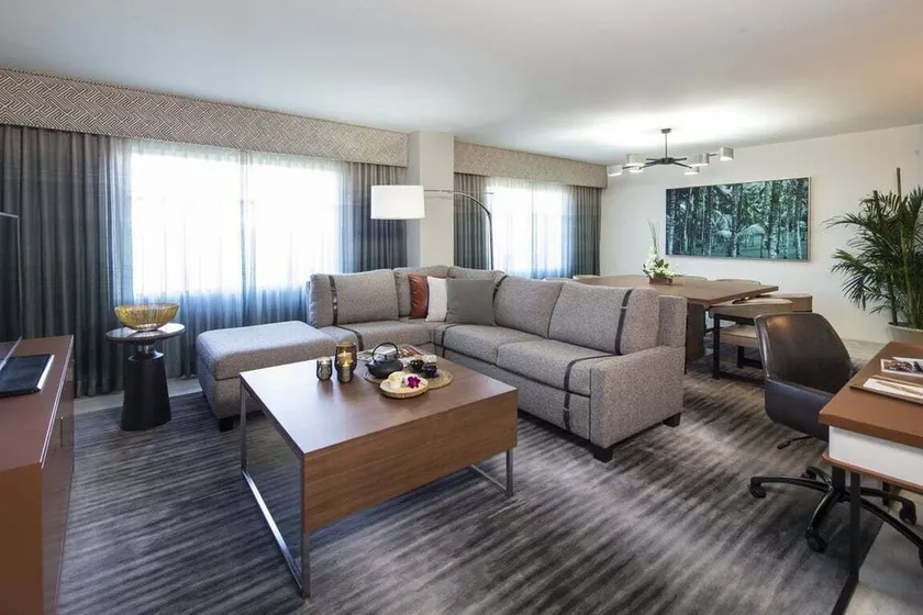 2-Bedroom Suite at a 4⭐️ Hotel - Image 1