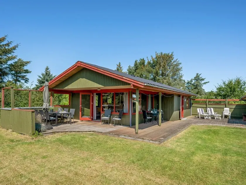 Holiday Home Geertje - 900m from the sea by Interhome - Image 1