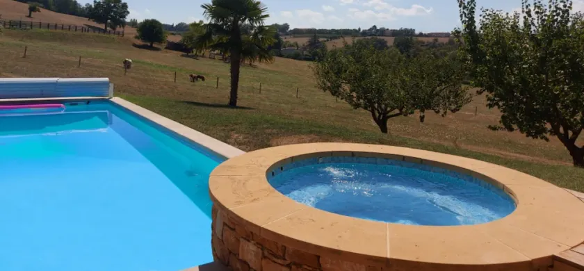 Gîte near LYON with outdoor swimming pool and indoor Jacuzzi, Sauna - Image 1