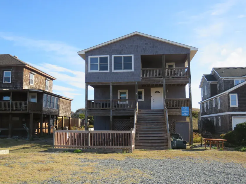 8313 Old Oregon Inlet Rd, OceanFRONT Piscine privée / Baby-foot / Espace pour animaux de compagnie - Image 1