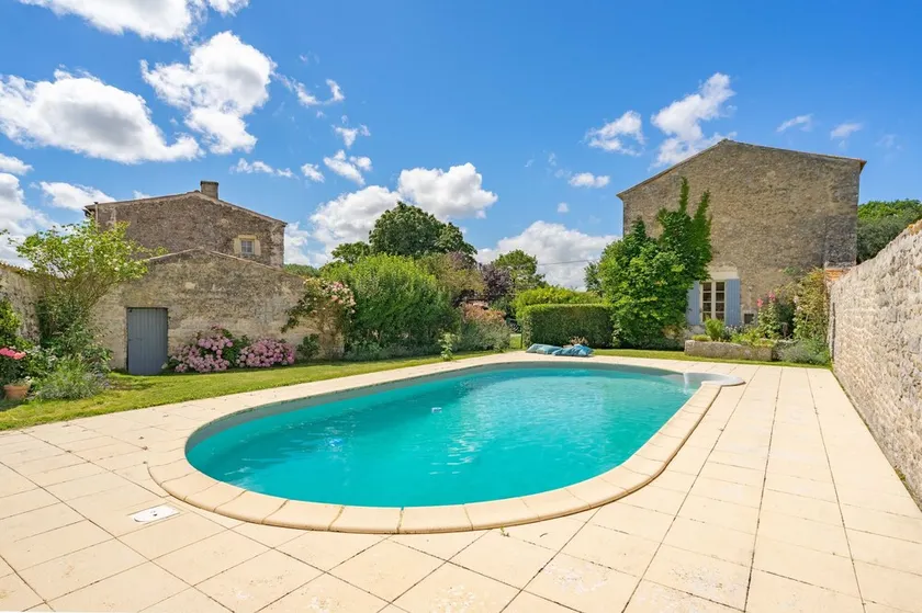 Maison de vacances avec piscine - Image 1