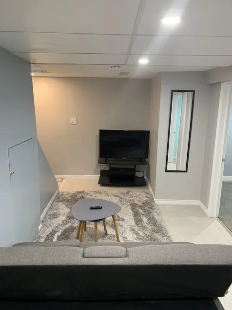 Adorable two bedrooms unit with sperate entrance close to everywhere - Image 1