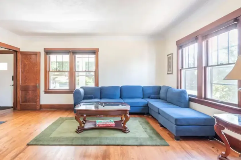 Family Fun at Fontenelle 4Br 2Bth Omaha - Image 1