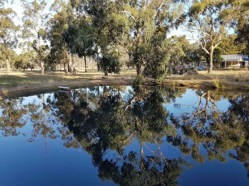 Luxury Farmhouse in Gippsland - Image 1