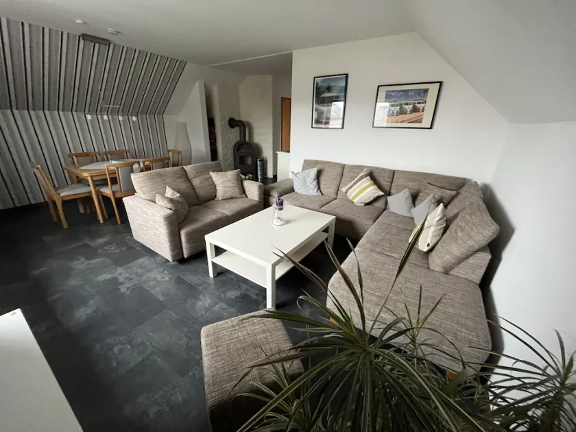 Quiet vacation apartment with a view of Bremerhaven - Image 1