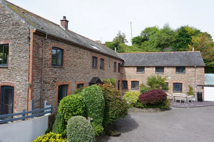 Dog friendly 2 bed barn - walking distance to Slapton Sands Beach & Slapton Ley - Image 1