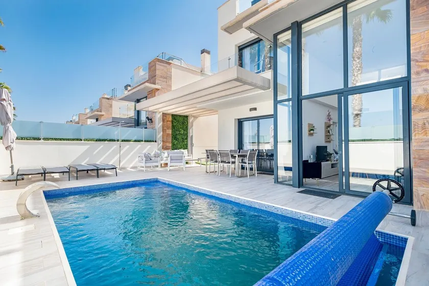 Villa \"Belle\" avec piscine privée, terrasse privée et Wi-Fi - Image 1
