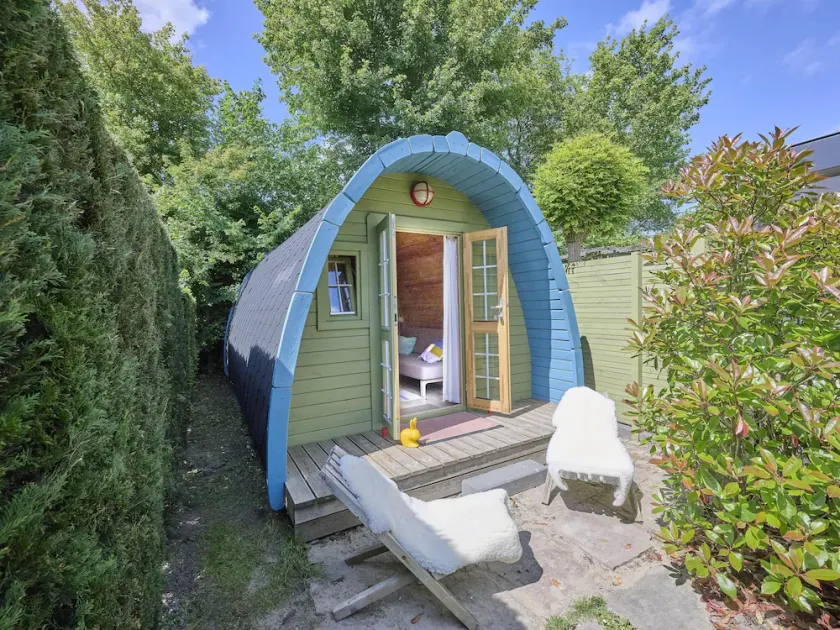 Atmospheric wooden Tiny House near the beach - Image 1