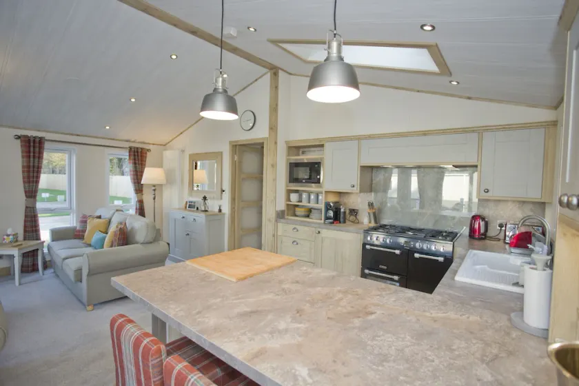 6 berth luxury lodge in Christchurch Dorset - Image 1