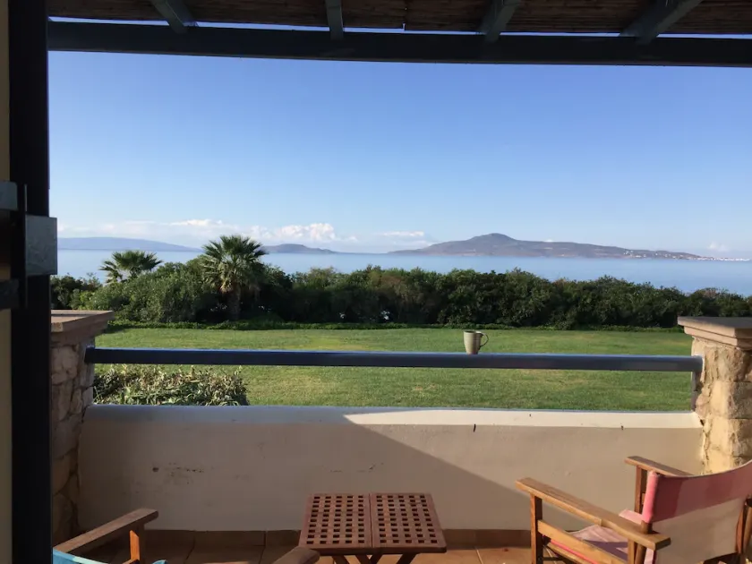 3 bedroom Beachfront Villa with Panoramic Water Views! With AC and WiFi - Image 1