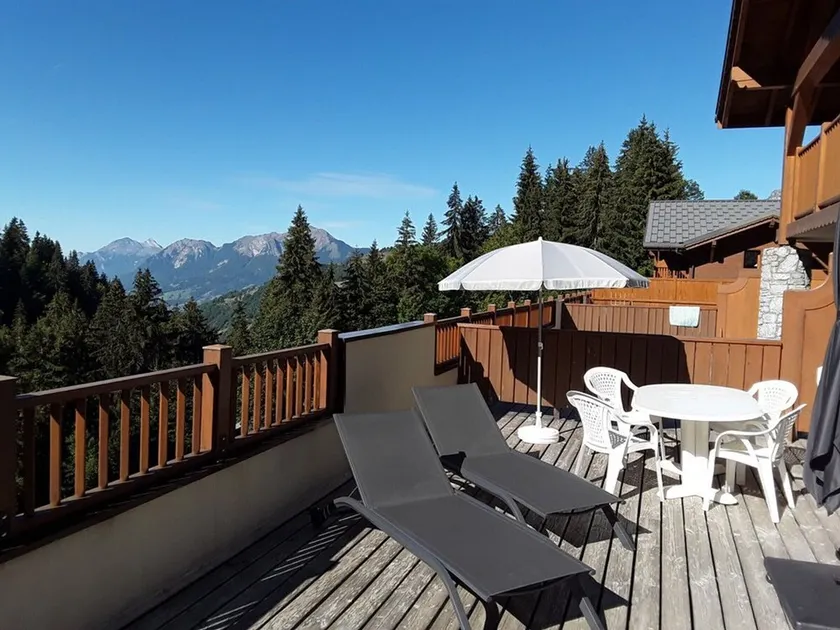 Appartement 3 pièces avec piscine et parking, jusqu'à 6 personnes - Image 1