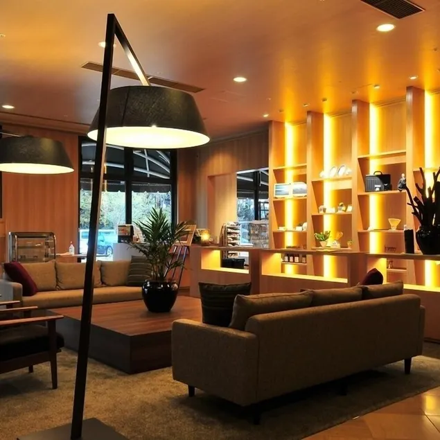 Blue Ridge Hotel - Image 1