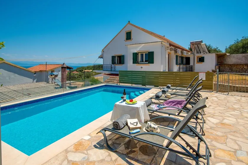 Villa Thea Antonis - Image 1