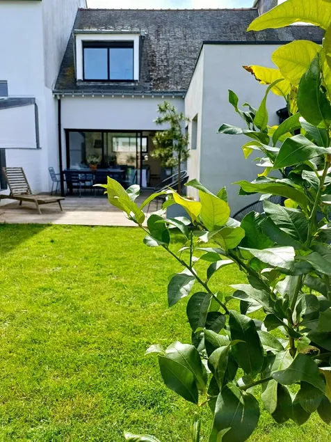 Maison de ville avec jardin, proche des plages - Image 1