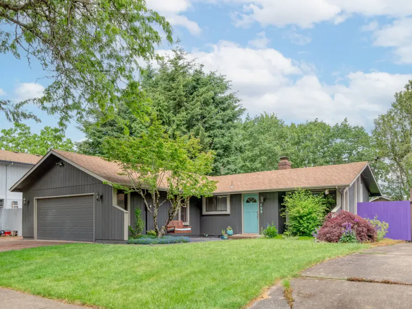 New Listing! Close to Autzen, downtown, U of O! Great for families, pet friendly - Image 1