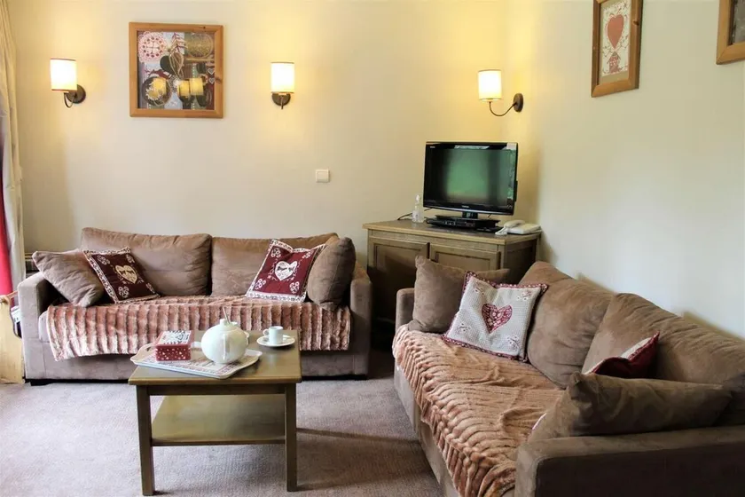 Wifi, bis 50m skipiste, 3te Etage, schwimmbad, balkon, 40m², Vars - Image 1