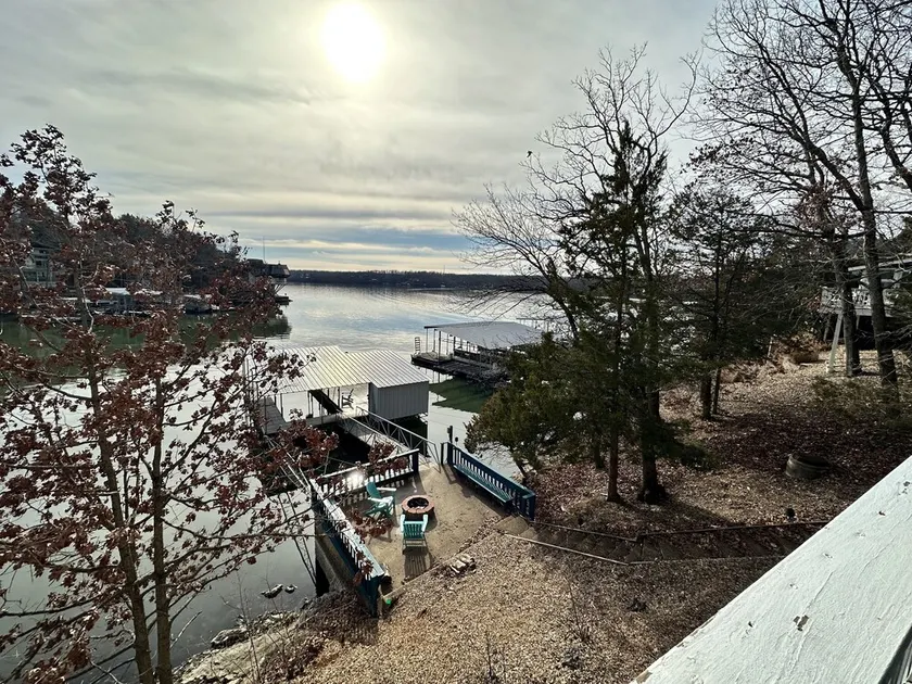 Lakefront Margaritaville- Private Dock, 2 Decks, Firepit, Main Channel View - Image 1