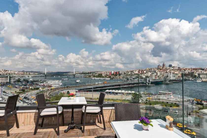 Alpek Hotel - Image 1