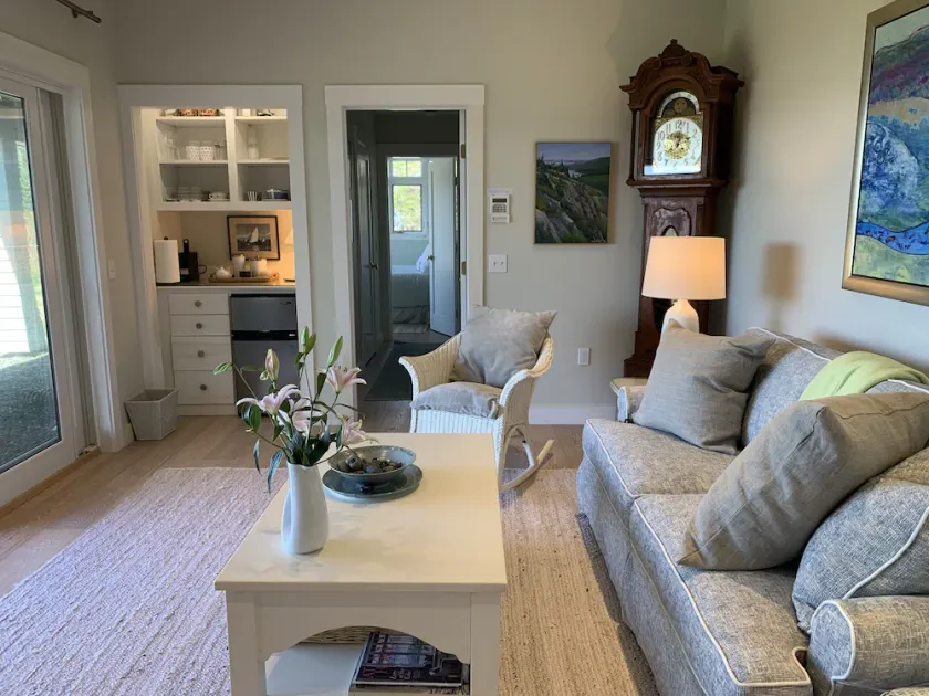 Mount Desert Island Waterfront. Acadia National Park. Luxury Suite. - Image 1