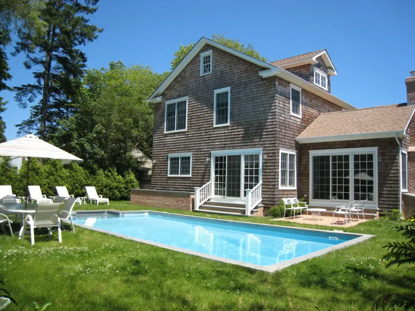 Erstklassige Lage in East Hampton Village. Beheizter Pool.  Gehen Sie zu allen! - Image 1