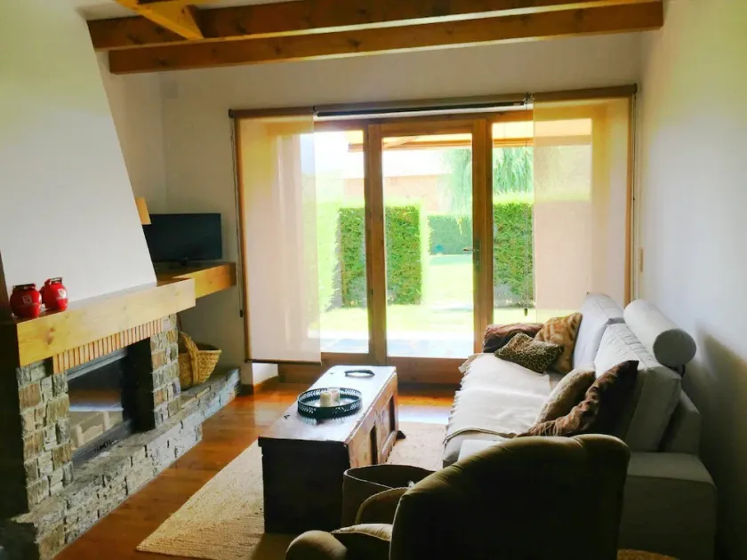 Planta Baixa 3 hab. Piscina, Chimenea, Jardín Privado y Vistas - Image 1