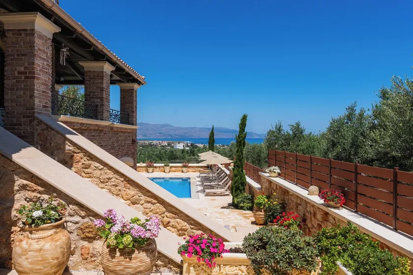 Sea view stone retreat with timeless design - Image 1