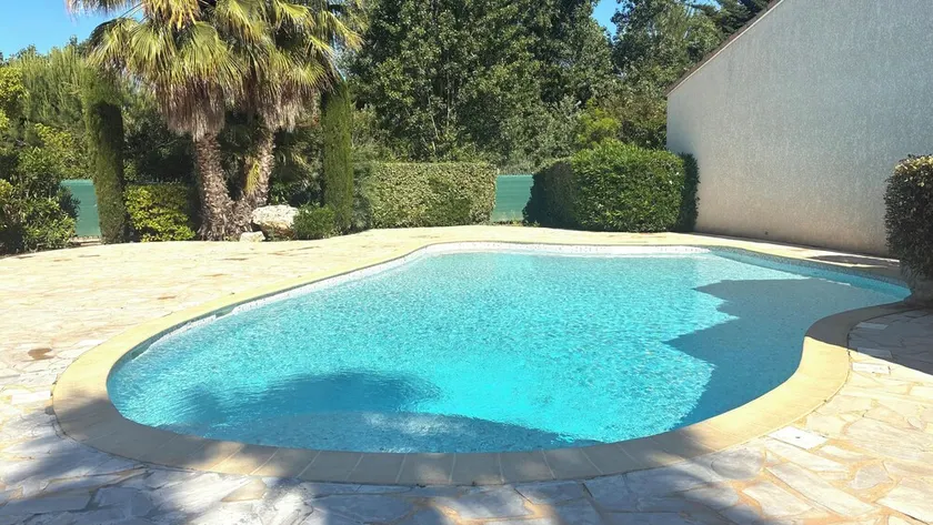 Villa pour 6 - Piscine commune - WIFI - Climatisation - Image 1