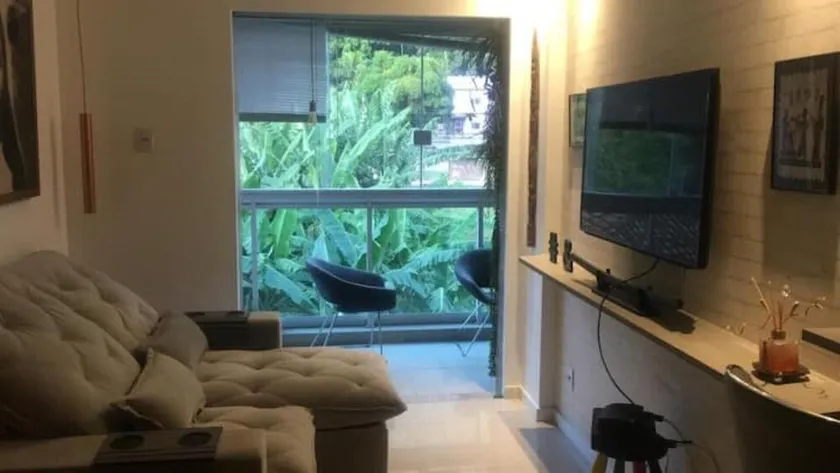 A space facing greenery and close to the most beautiful beaches in Rio de Janeiro - Image 1