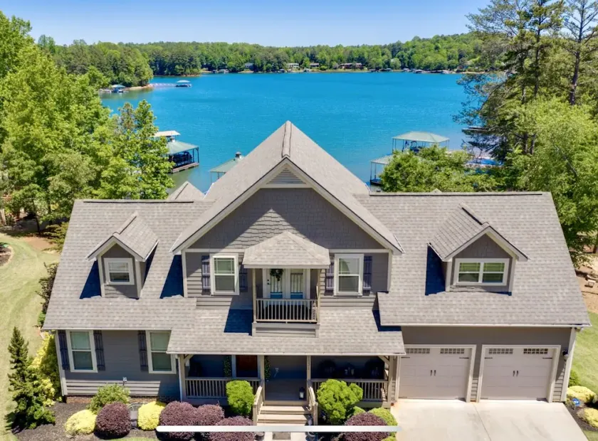 New to VRBO! Big water views, private dock, pool table, 15 min Clemson! - Image 1