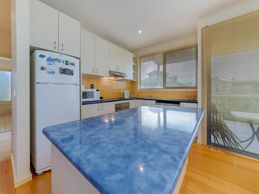 5 Salmon Row, What a position, so close to Smiths Beach! - Image 1