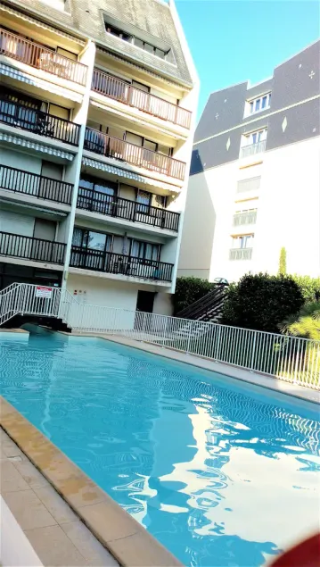 Agréable appartement 2 pièces dans résidence avec piscine - Image 1