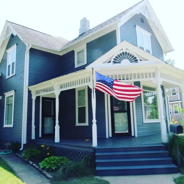 Riverwalk Retreat on Main. Spacious updated Victorian Home in the heart of Niles - Image 1