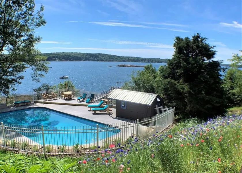 Waterfront Cabin with Inground Pool, Dock, Tennis - Image 1