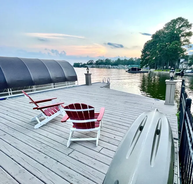 Clemens' Cottage - Lakefront Bungalow on Lake Conroe w/ Private Dock & Boat Slip - Image 1