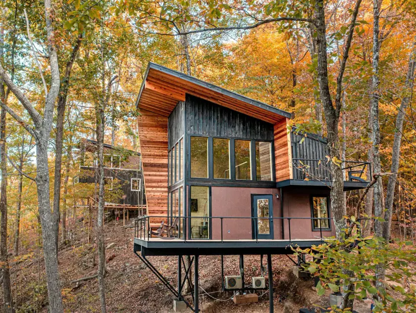 Tree Loft 2 in the trees on a bluff in the Cumberland mountains - Image 1