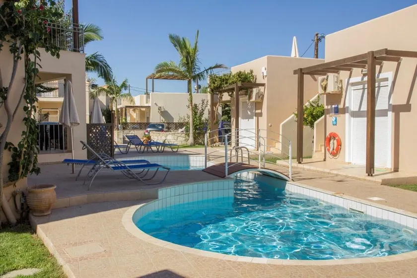 50mt to the beach★Roof terrace lounge★ Shared pool - Image 1