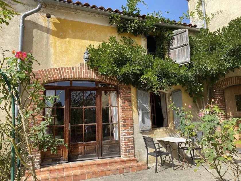Cosy one bedroom Gite, with Pool. MADIRAN - Image 1
