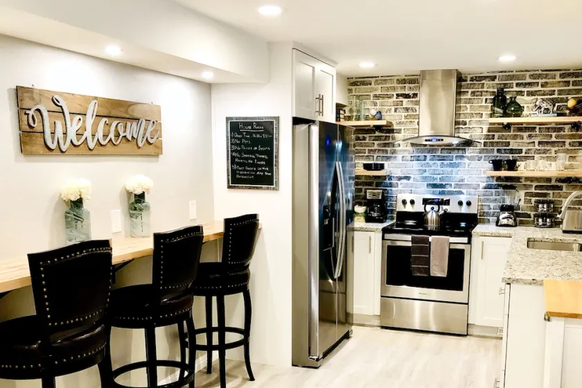Family-Friendly, Renovated Suite (Extra Cleaning) - Image 1