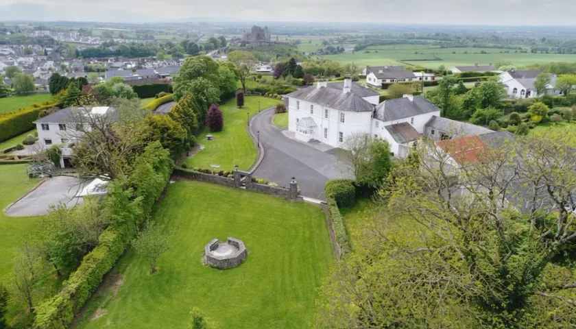 Tranquil Retreat Overlooking The Rock of Cashel - Image 1