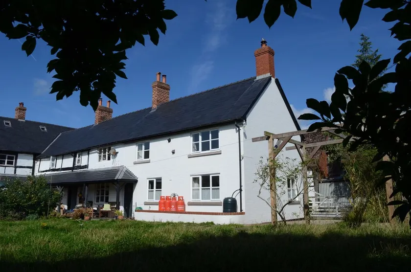 Little Holme - family- and pet-friendly spacious annexe close to amenities - Image 1
