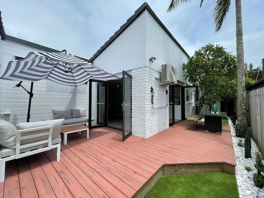 Seashell Villa By Mermaid Beach/ Nobbys Beach - Image 1