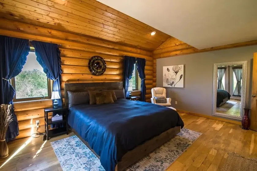 Montana Wildflower Lodge~sleeps 10 - Image 1